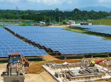 Large-Scale-Solar-1
